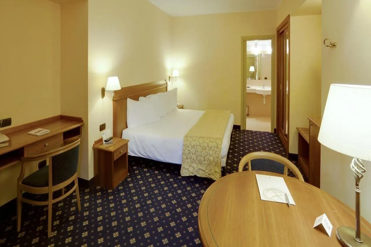 Hotel Ovest Plasencia